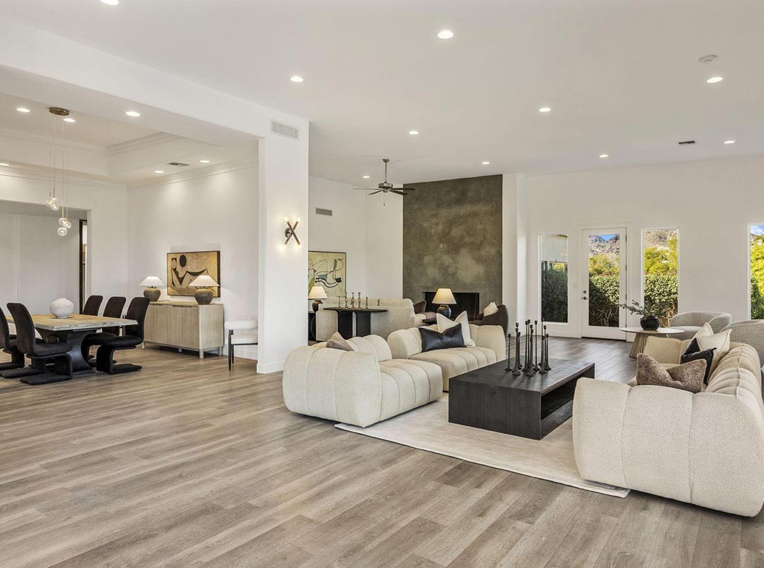 Mountaintop Views: Entertainer’s Dream Home - Paradise Valley